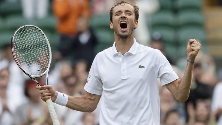 Daniil Medvedev bị cấm thi đấu tại Wimbledon năm nay