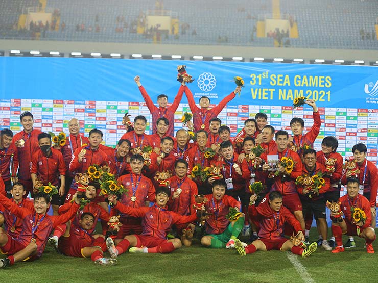 Trao giải U23 Việt Nam nhận HCV SEA Games: Ngất ngây trên đỉnh Đông Nam Á