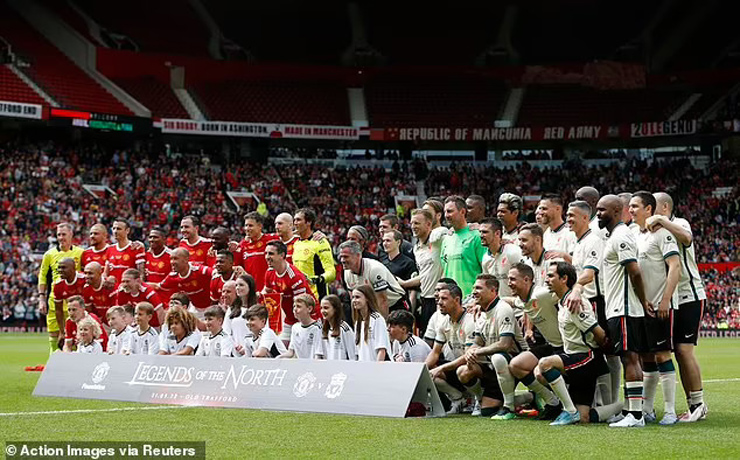 MU và Liverpool tổ chức trận đấu từ thiện gây quỹ giữa huyền thoại của hai CLB