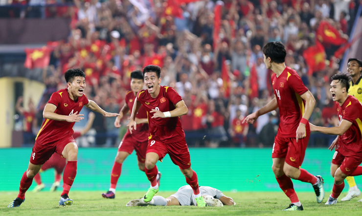 Giấc mơ Việt Nam thắng vàng SEA Games, quân thầy Park “cháy hết mình” đấu Thái Lan - 1