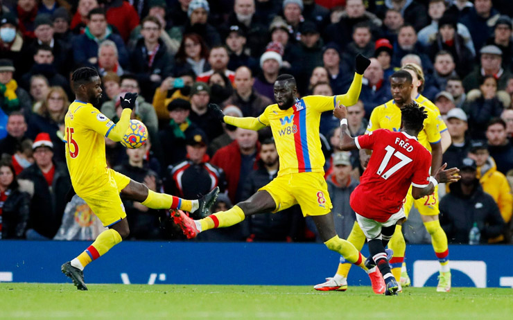 Fred từng sút xa giúp "Quỷ đỏ" hạ "Đại bàng thành London" 1-0 ở vòng 15 giải Ngoại hạng Anh hồi đầu tháng 12 năm ngoái trên sân nhà Old Trafford