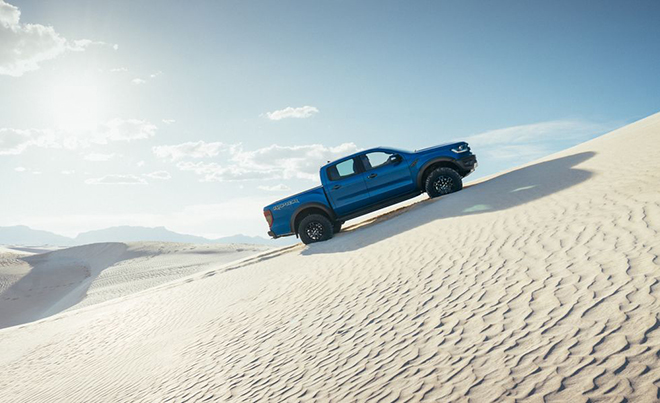 Giá xe Ford Ranger Raptor niêm yết và lăn bánh tháng 5/2022 - 10