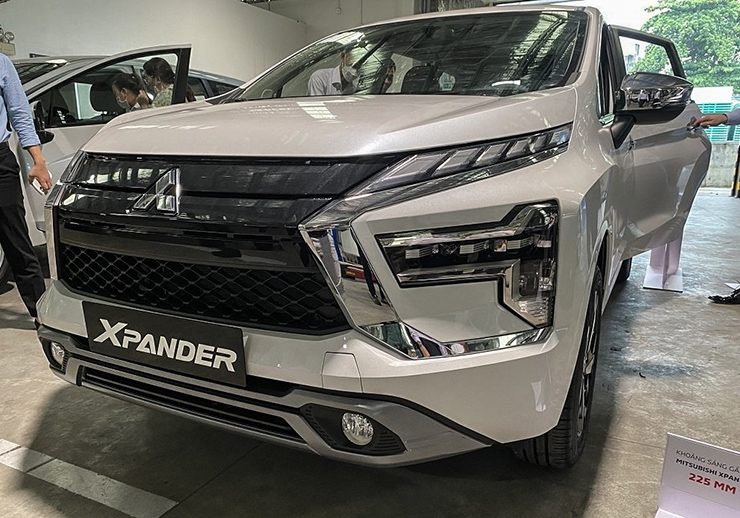 Mitsubishi Xpander phiên bản nâng cấp có mặt tại đại lý - 1