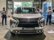 Ngắm xe - Mitsubishi Xpander phiên bản nâng cấp có mặt tại đại lý