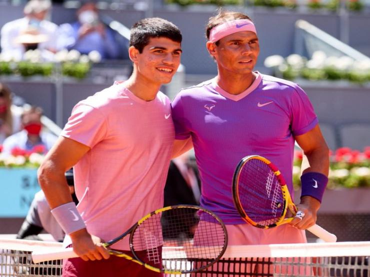 Alcaraz có thể lấy vị trí của Nadal, Tsitsipas (bảng xếp hạng tennis ngày 23/5)