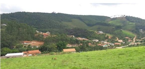 Làng Noiva do Cordeiro nằm nép mình trong thung lũng Belo Vale, được mệnh danh là "Tây Lương Nữ Quốc".