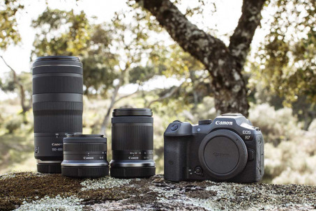 Ra mắt máy ảnh Canon EOS R7 và R10 lấy nét siêu nhanh, giá từ 22,7 triệu