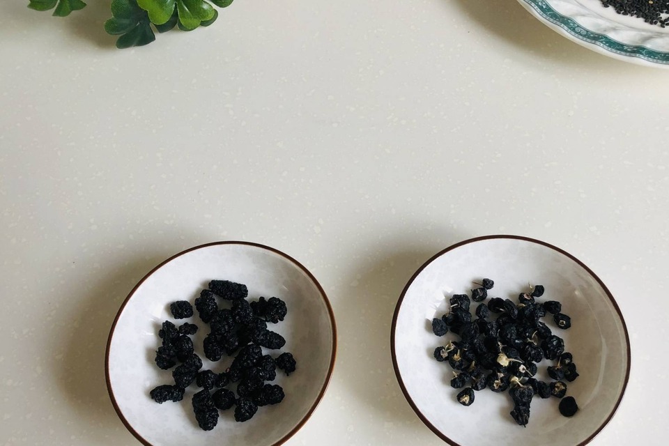 Bored of soy milk, try your hand at making delicious and nutritious black bean milk - 4