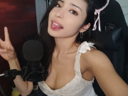 Công nghệ thông tin - Nữ streamer nổi tiếng Nhật Bản bị khóa kênh vì... ăn mặc quá sexy