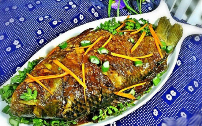 Các món cá cho mẹ sau sinh với cá chép. (Ảnh minh họa)