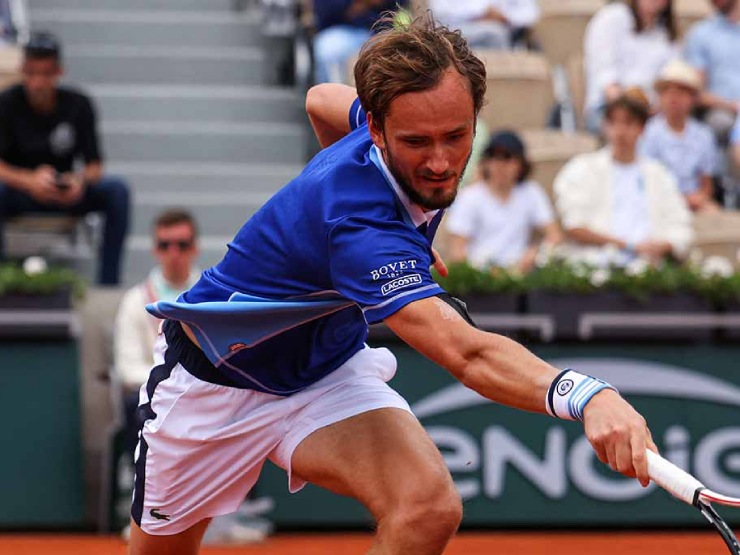 Video tennis Medvedev - Kecmanovic: 111 phút ”tối tăm mặt mũi” (Vòng 3 Roland Garros)