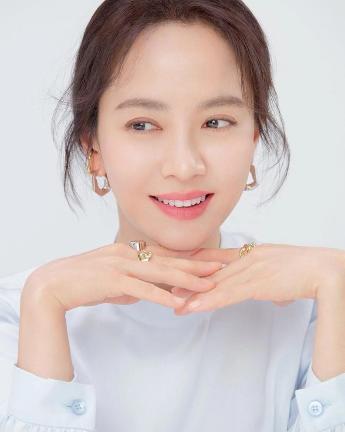 Song Ji Hyo tiết lộ mẹo làm đẹp giúp bạn tỏa sáng - 2