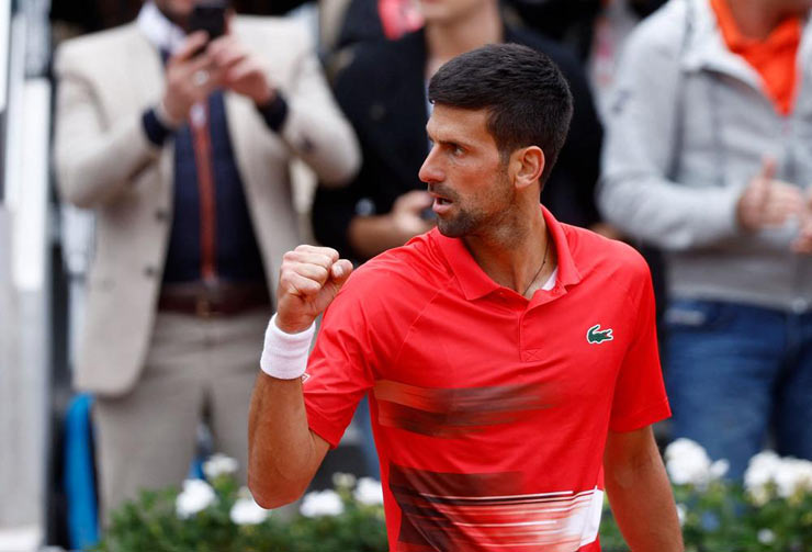 Nhiều CĐV ở Roland Garros la ó phản đối Novak Djokovic