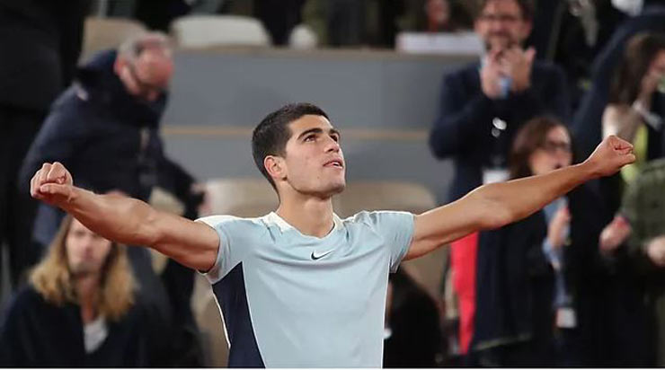 Carlos Alcaraz bức xúc ban tổ chức Roland Garros