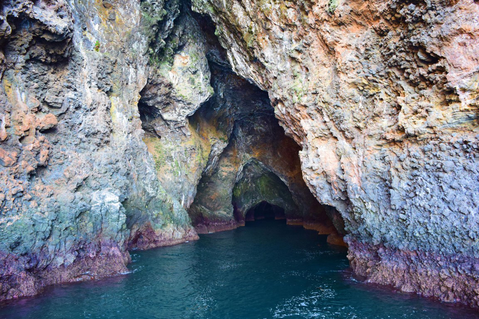 10 hang động ngập nước đẹp nhất thế giới khiến du khách thốt không nên lời - 7
