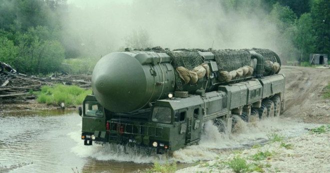 Xe tên lửa Yars của Nga. Ảnh: TASS