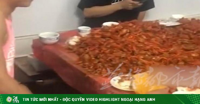 4 boys ate 80kg of shrimp at once, making the buffet shop owner “cry” -Young man