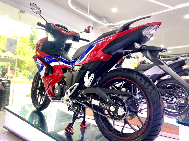 Bảng giá Honda Winner X tháng 6/2022, khuyến mại tới 10 triệu đồng - 2