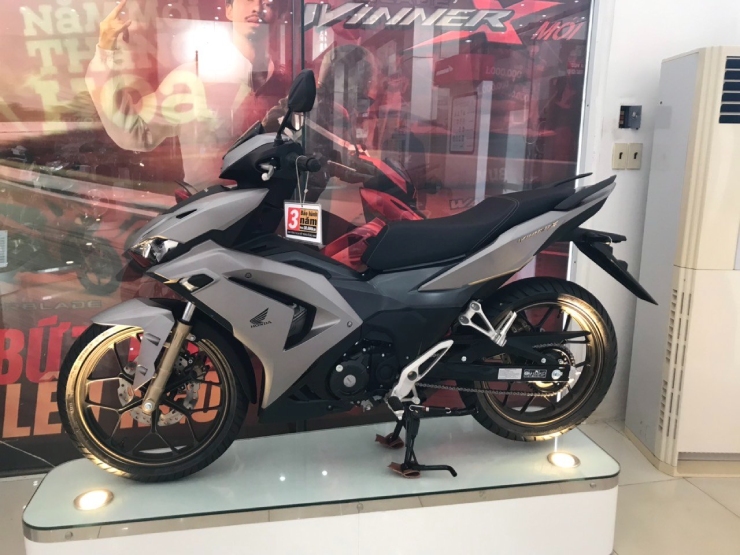 Bảng giá Honda Winner X tháng 6/2022, khuyến mại tới 10 triệu đồng - 9