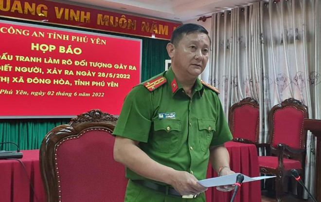 Đại tá Võ Duy Tuấn, Phó giám đốc Công an tỉnh Phú Yên thông tin kết quả điều tra vụ án. Ảnh: TL