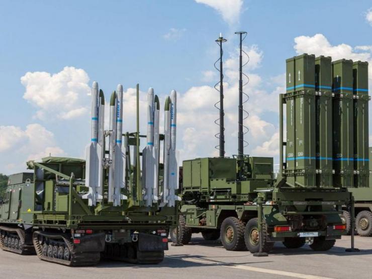 Đức chuyển giao tên lửa phòng không hiện đại nhất cho Ukraine