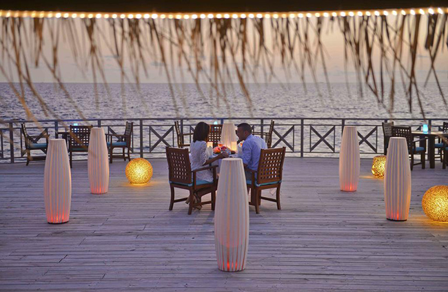 Tận hưởng không gian riêng tư trong một bầu không khí lãng mạn và tuyệt đẹp là trải nghiệm hoàn hảo nhất của du khách tại Bandos Island Resort & Spa ở Maldives. 
