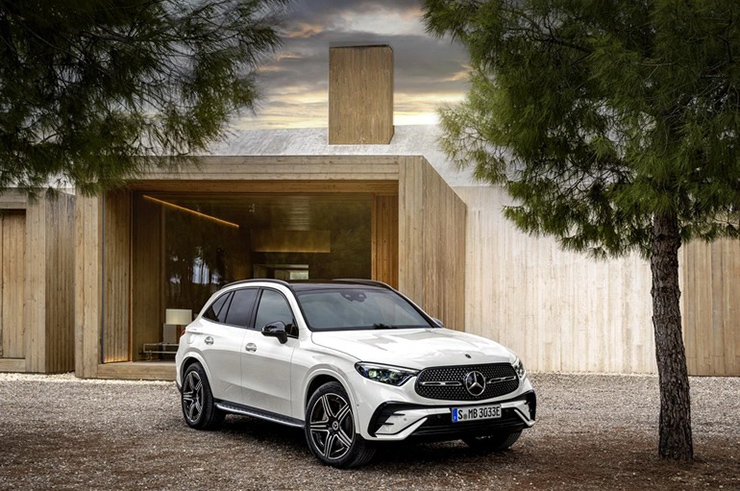 Launched Mercedes-Benz GLC 2023, increased in size and added more technology - 1