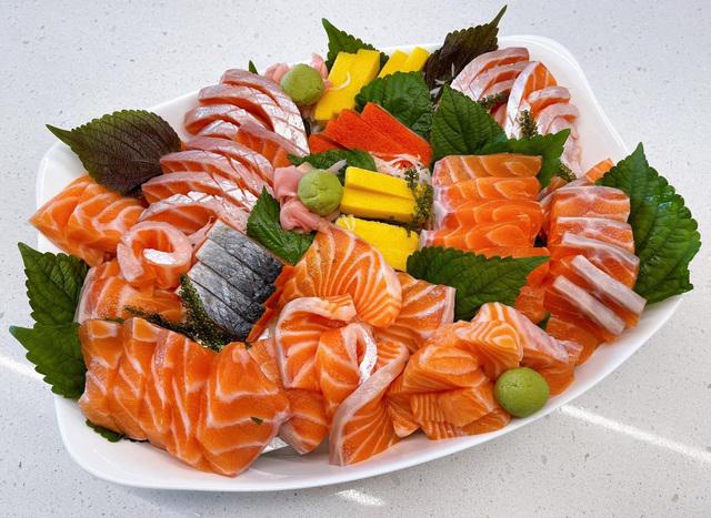 Eating salmon must definitely know this to avoid bringing harm to the body - 2