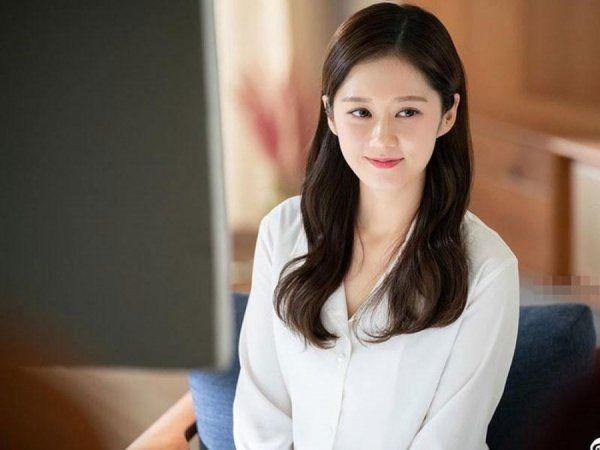 Jang Na Ra kết hôn với bạn trai kém 6 tuổi - 2