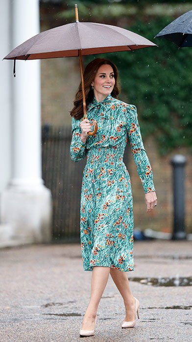 Princess Kate's beautiful and attractive outfits in the summer - 4