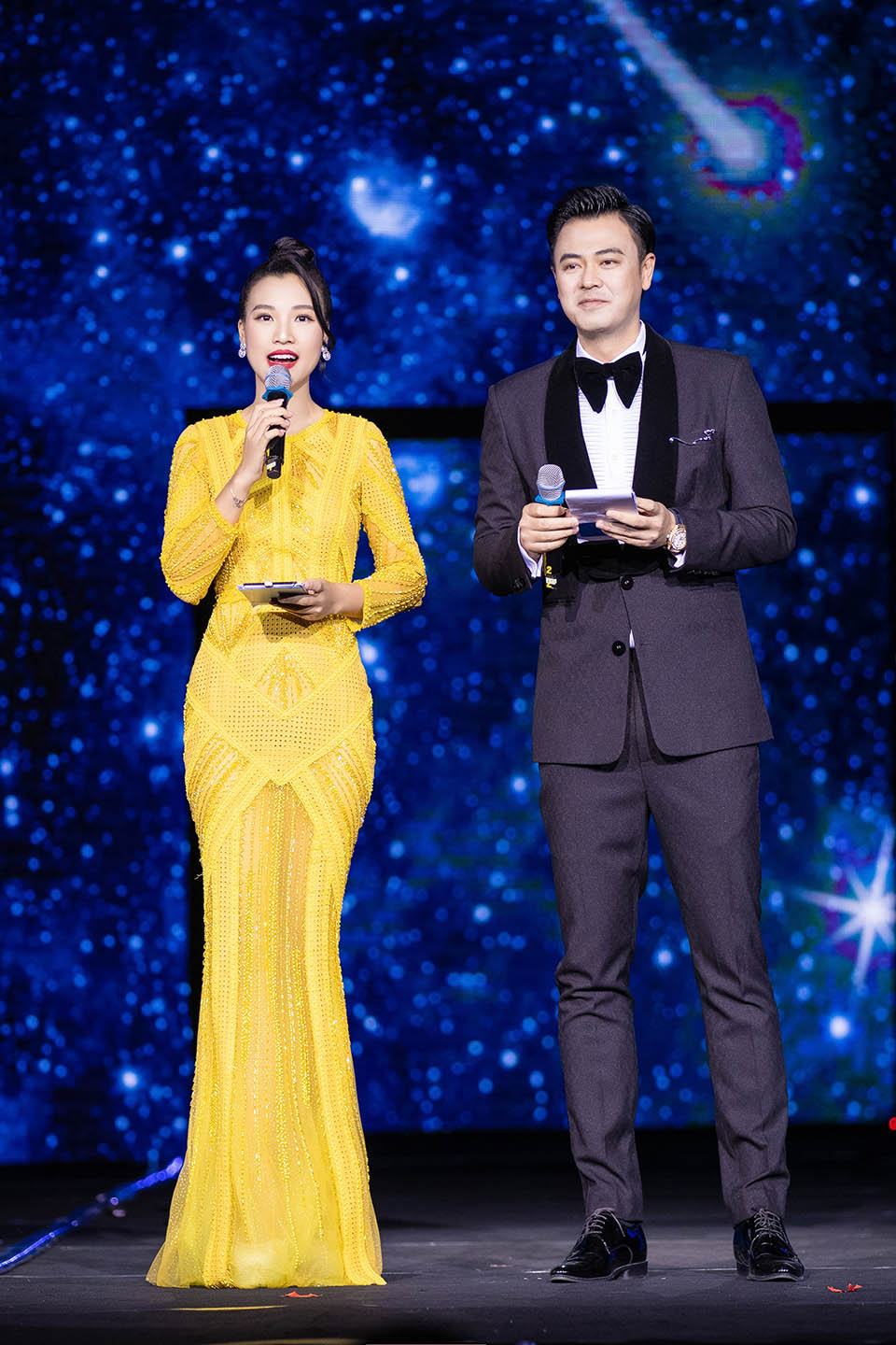 MC Hoang Oanh expensive show, beauty promoted after divorce from Western husband - 5