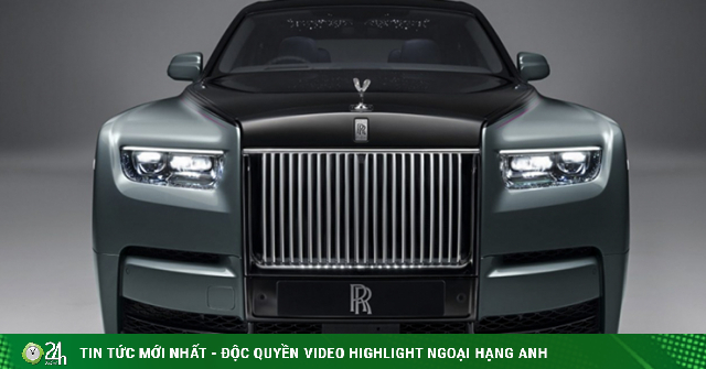 This is Rolls-Royce Phantom Series II with many luxurious changes