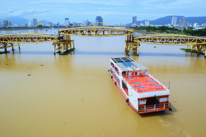 Gần nhất, ngày 19-9-2020, người dân được thấy cầu Nguyễn Văn Trỗi nâng nhịp để cho các tàu, thuyền vào sâu trong sông Hàn tránh bão. Sắp đến đây, hoạt động nâng nhịp cầu sẽ được thực hiện thường xuyên hơn để phục vụ khách du lịch đến thành phố