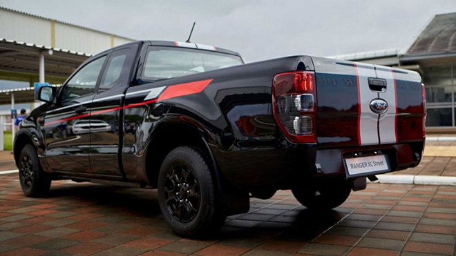 Giá xe Ford Ranger niêm yết và lăn bánh tháng 6/2022 - 9