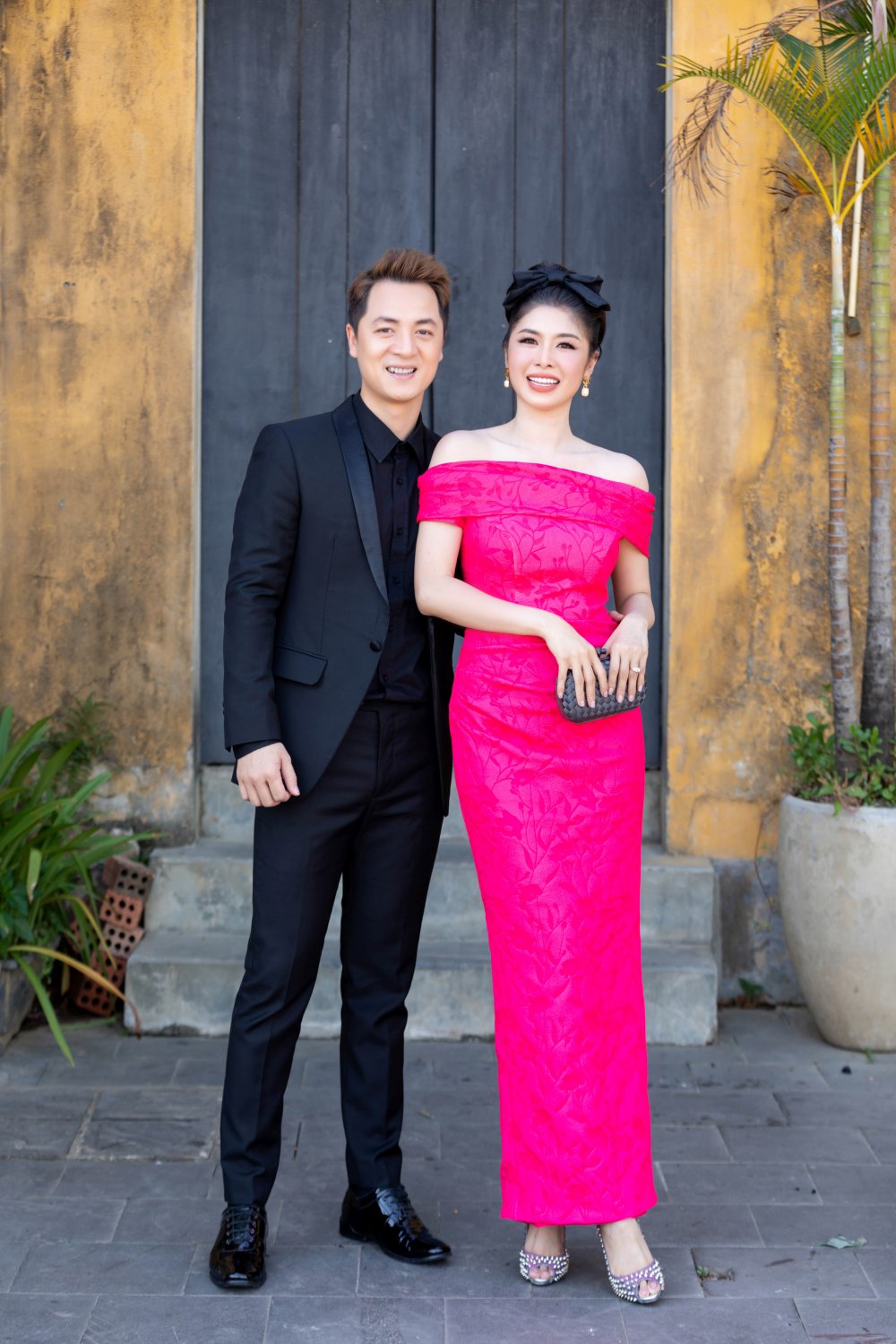 Dang Khoi and Thuy Anh husband and wife dress up in luxury clothes for a fashion show - 5