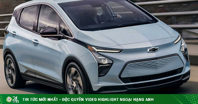 New generation Chevrolet Bolt EV electric car with a sharp discount to increase competitiveness