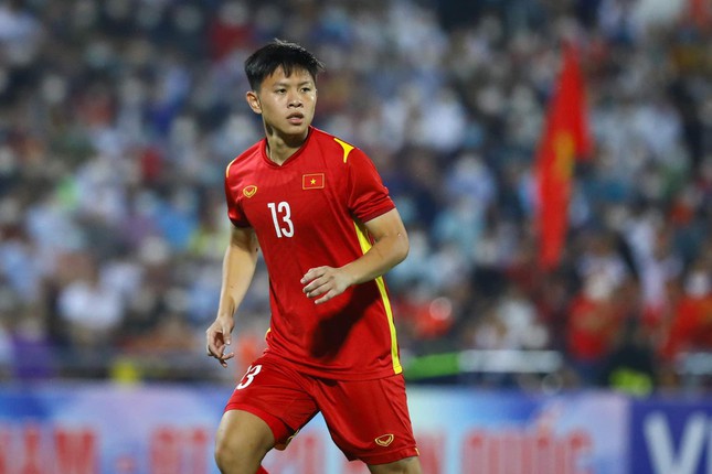 "In4"  by Vu Tien Long - the player who scored "golden goal"  in the match U23 Vietnam drew U23 Korea - 2