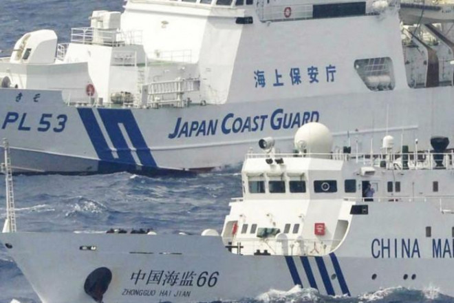 Tàu nghiên cứu Trung Quốc và tàu của Lực lượng bảo vệ bờ biển Nhật Bản