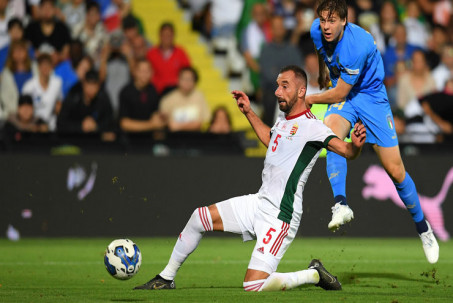 Video bóng đá Italia - Hungary: Tấn công vũ bão, xứng danh ngôi đầu (Nations League)