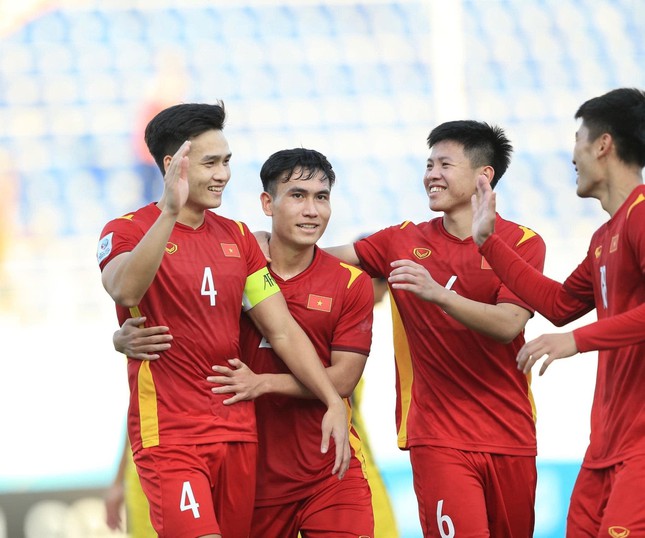 Đội trưởng U23 Việt Nam ghi bàn thắng đẹp mắt trước U23 Malaysia: Chưa từng vướng tin đồn hẹn hò? - 1