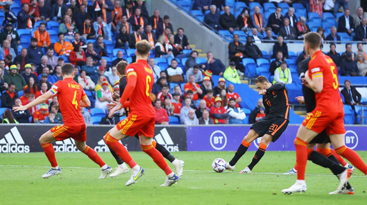 Wales - Netherlands football video: Spectacular chase in injury time (Nations League) - 1
