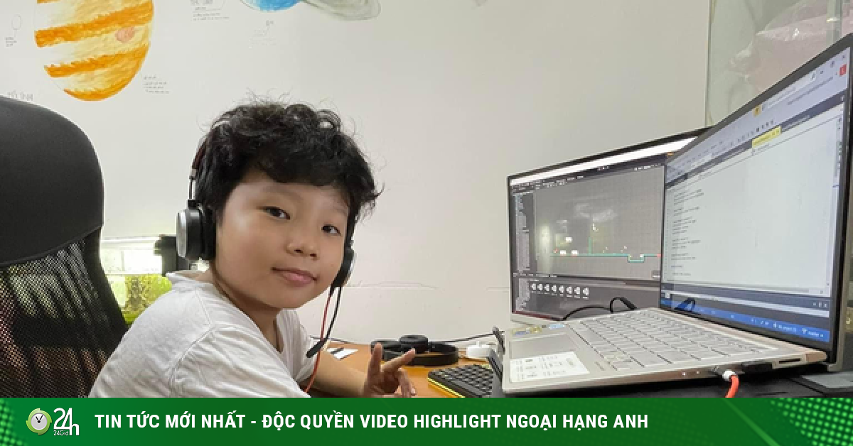 Grade 4 boy learns programming from grade 1, TOEIC 900, teaches Australian students-Young people
