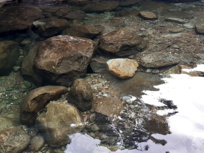 Mát rượi dòng nước trong xanh ở thác Bồ Ghè - 16