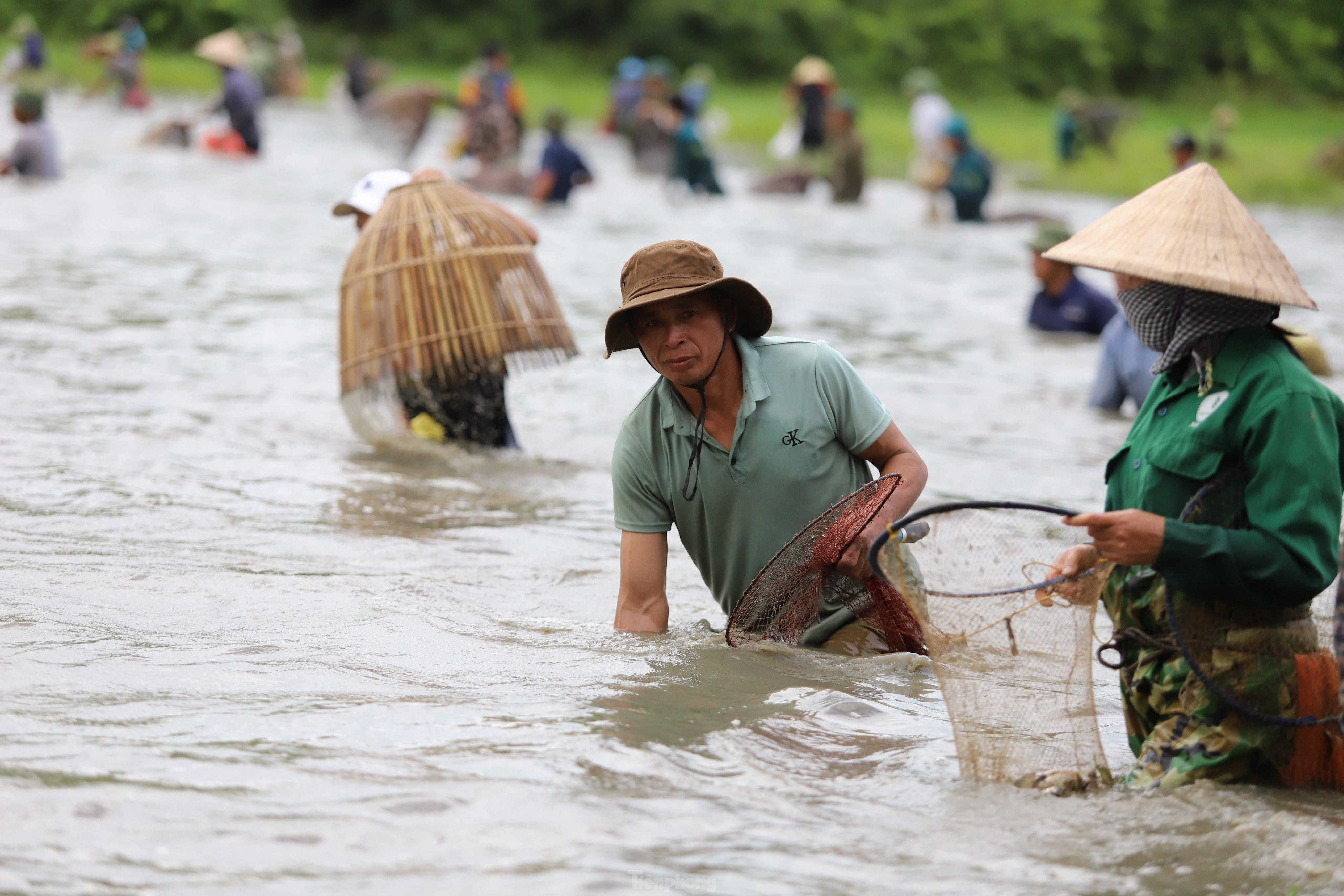 Đại diện chính quyền xã Xuân Viên cho hay, lễ hội năm nay thu hút hàng nghìn người tham gia. Lễ hội được tổ chức hàng năm mang đậm bản sắc văn hóa dân gian của người dân địa phương, với tinh thần khuyến nông, khuyến ngư.