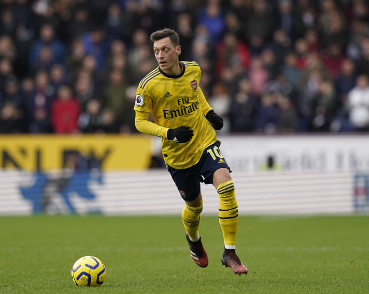 Tin nóng chuyển nhượng trưa 12/6: Ozil bất ngờ có cơ hội trở lại Arsenal - 1