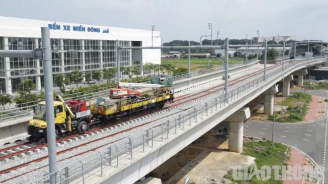 Metro Bến Thành - Suối Tiên khi hoạt động sẽ trở thành "cứu cánh" cho Bến xe miền Đông mới. Từ khi khánh thành cho đến nay, Bến xe miền Đông mới luôn trong tình trạng đìu hiu vì nằm ở vị trí bất tiện đối với hành khách muốn di chuyển vào các quận trung tâm TP.HCM