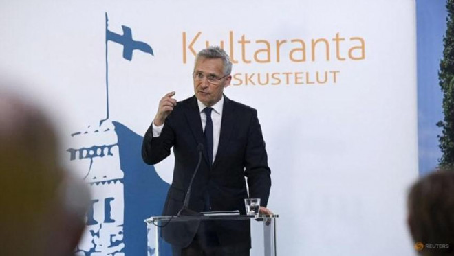 Tổng thư ký NATO Jens Stoltenberg phát biểu tại Naantali, Phần Lan, vào ngày 12-6. Ảnh: REUTERS
