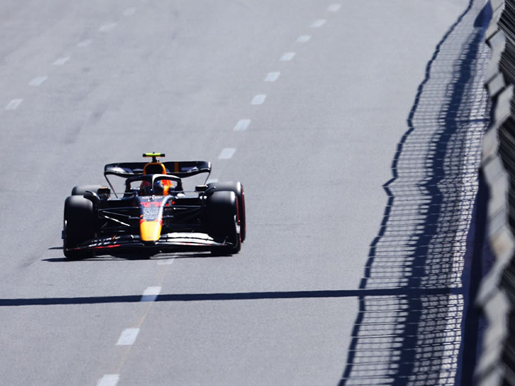 Đua xe F1, Azerbaijan GP: Red Bull giành điểm tối đa, cái kết đắng cho Ferrari