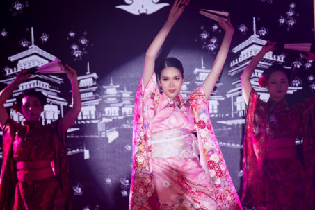 Á hậu Phương Anh thi Miss International