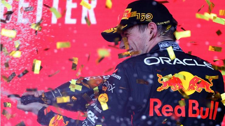 Verstappen vượt qua Vettel về thành tích podium cho “bò húc”